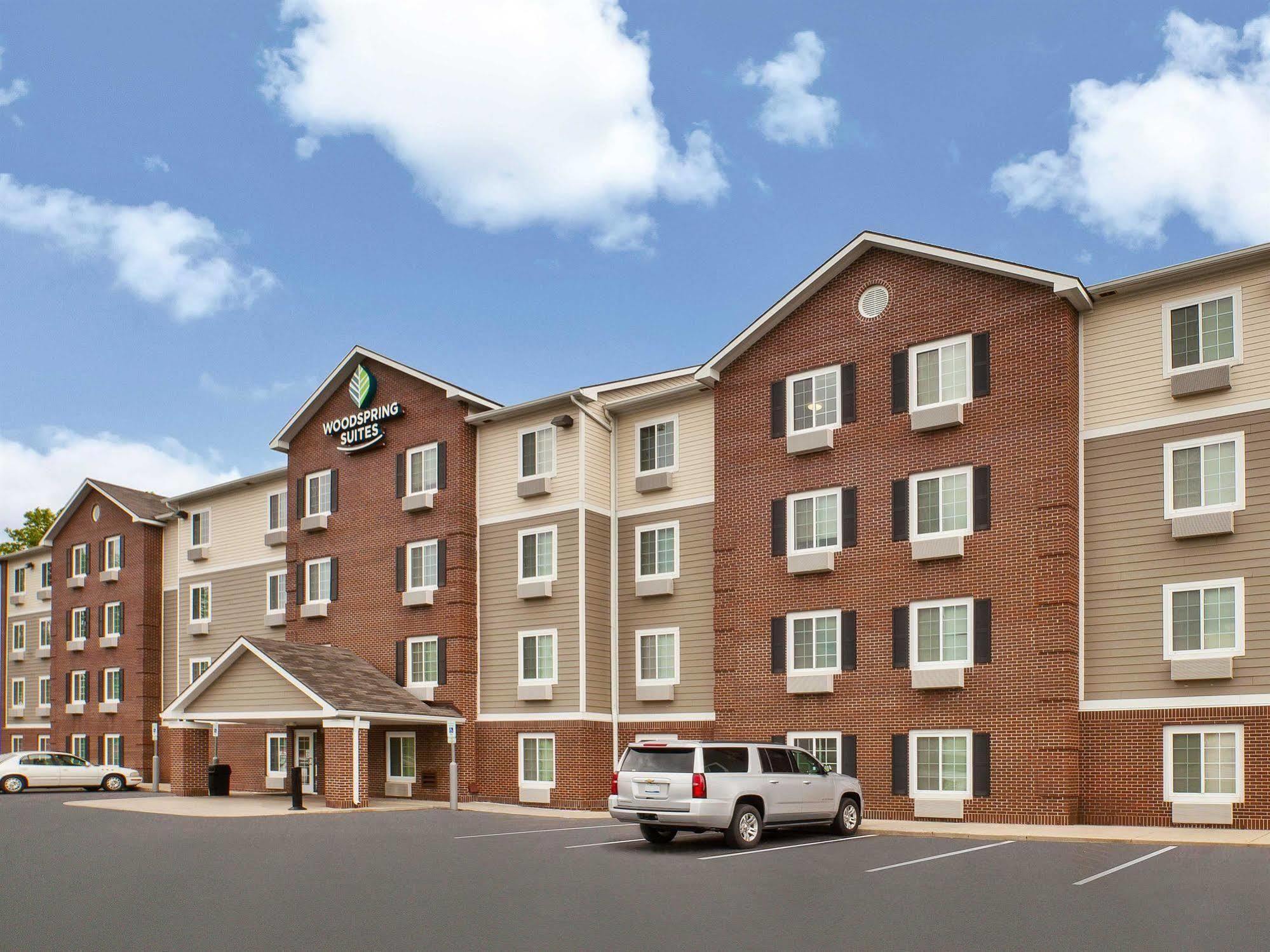 Woodspring Suites Holland - Grand Rapids Εξωτερικό φωτογραφία