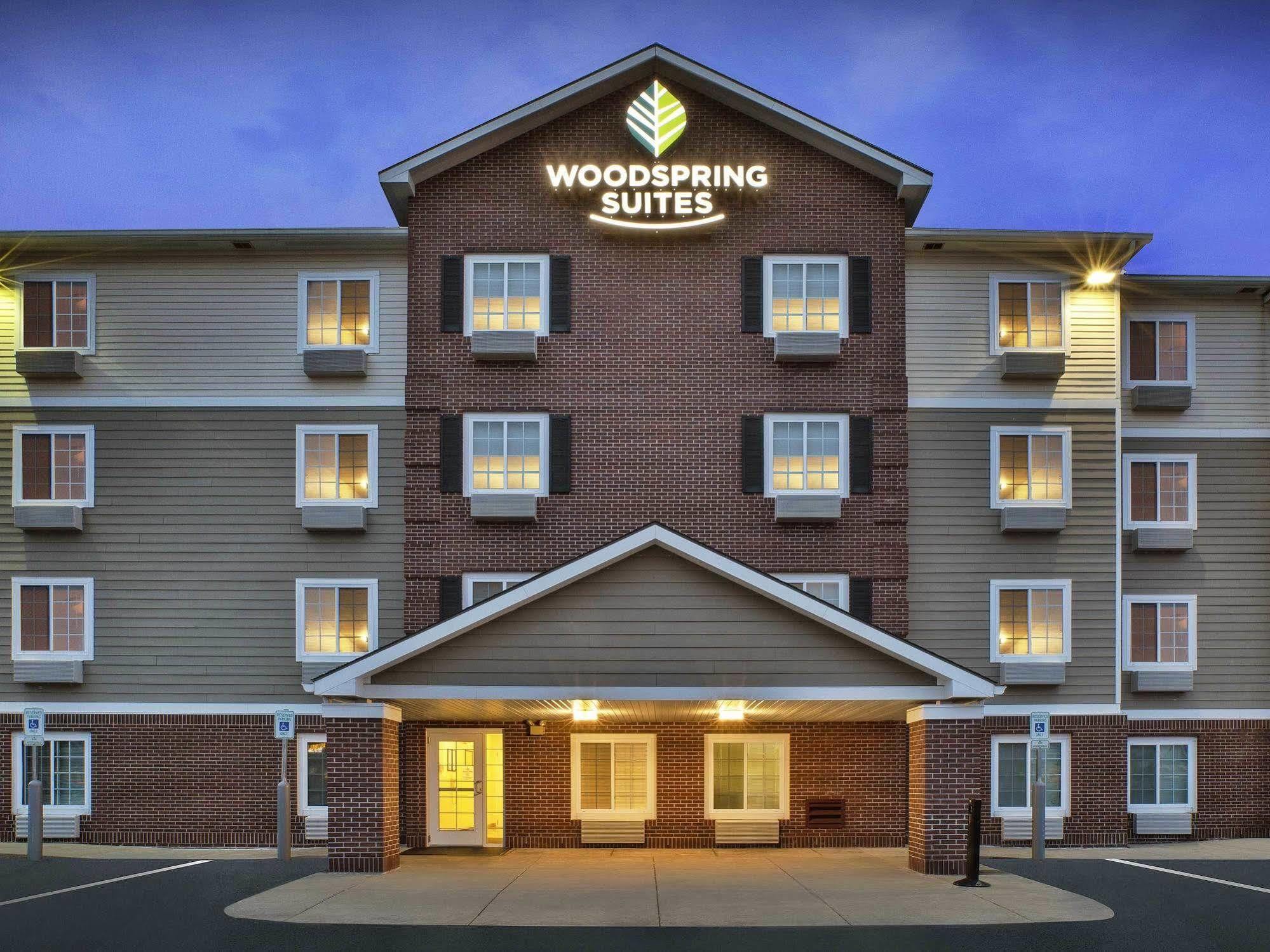 Woodspring Suites Holland - Grand Rapids Εξωτερικό φωτογραφία