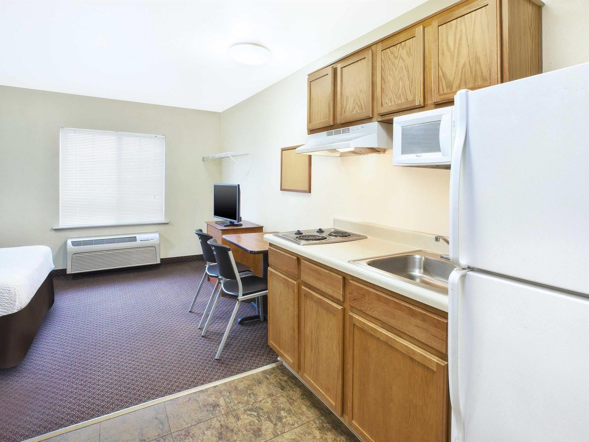 Woodspring Suites Holland - Grand Rapids Εξωτερικό φωτογραφία